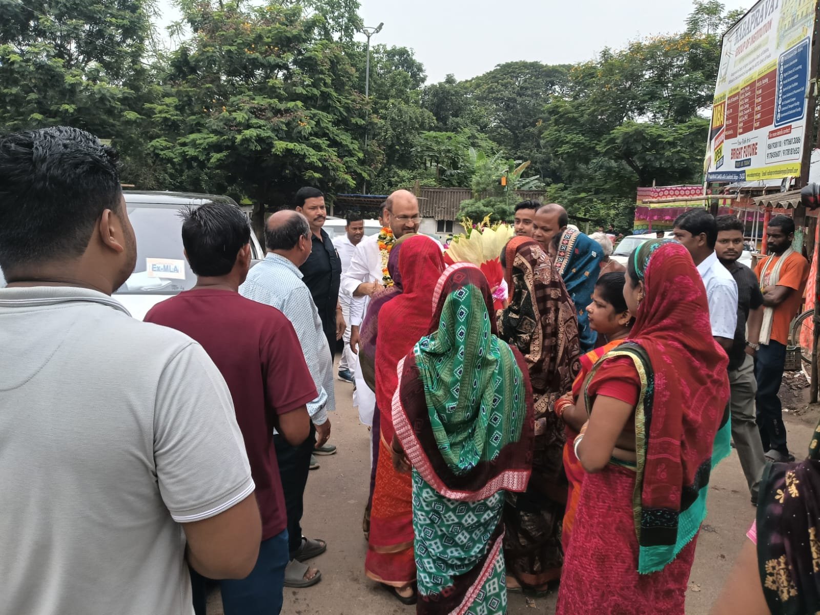 ବନ୍ଯା ବିପନ୍ନ ପରିବାରକୁ ସହାୟତା ପ୍ରଦାନ