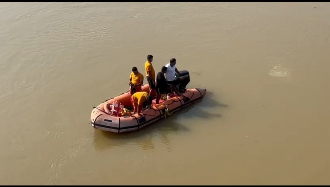 ବାଙ୍କୁଆଳ ପୋଲରୁ ଡେଇଁ ଯୁବକ ନିଖୋଜ