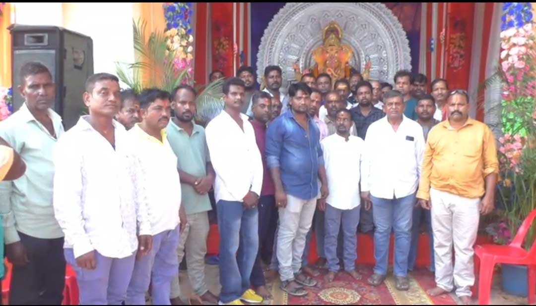 ନିଳକଣ୍ଠେଶ୍ୱର ଅଟୋଚାଳକ ସଂଘର ସଦସ୍ୟଙ୍କ ଦ୍ୱାରା ରେଲୱେ ଷ୍ଟେସନ ପରିସରରେ ପାଳିତ ହେଲା ଗଣେଶ ପୂଜା