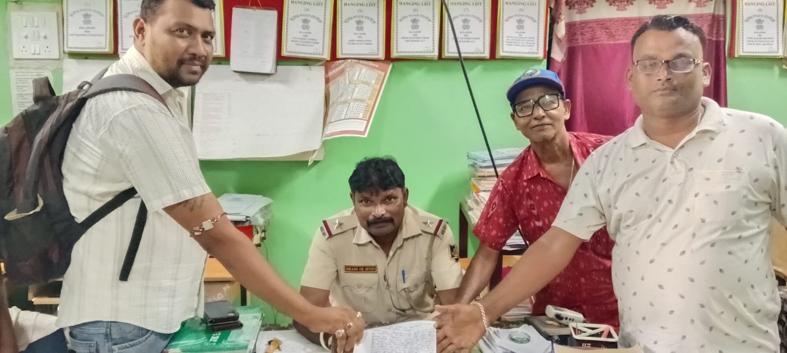 ରୂପସା ଥାନା ପରିସରରେ  ସାମ୍ବାଦିକଙ୍କୁ  ମରଣାନ୍ତକ ଆକ୍ରମଣ: ୧୯  ଦିନ ପରେ ବି କାର୍ଯ୍ୟାନୁଷ୍ଠାନ ନାହିଁ